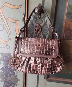 Fendi di seconda mano: shop online di Fendi, outlet/saldi Fendi - Compra  online Fendi di seconda mano