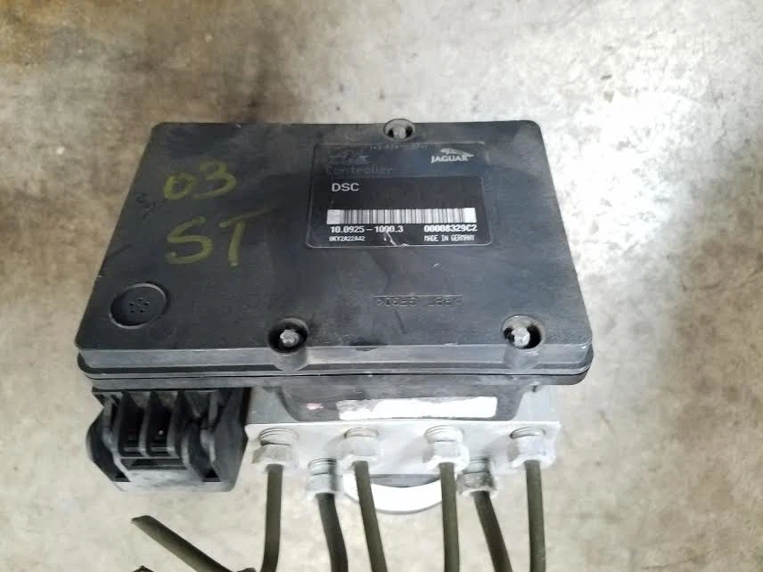 Módulo de bomba ABS Jaguar S Type 2003 2004 2005 2006 2007 2008  Foto 1 de 3