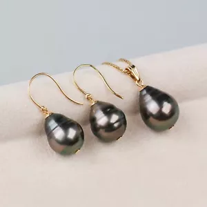 Conjunto ~ Pendientes colgantes y colgantes de perlas de agua salada de Tahití de oro amarillo macizo de 18 quilates - Imagen 1 de 6