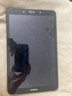 samsung tablet A 2016  - Image 1 of 3