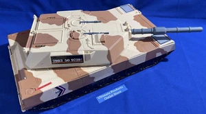 Micro Machines™️ Military Battle Tank Playset 1993 Galoob - Picture 1 of 14