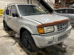 1998 - 2004 Isuzu Rodeo 4.30 Rear Axle 43/10 Teeth 4x4 169K - Picture 1 of 13