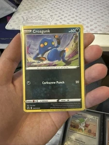 Croagunk - (Cosmos Holo) SWSH245 SWSH: Sword & Shield Promo Cards Holo - Picture 1 of 1