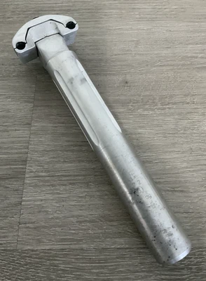 KALLOY SEAT POST 27.2 X 200 MM TOTAL LENGTH 298 GRAMS - image 1 of 4