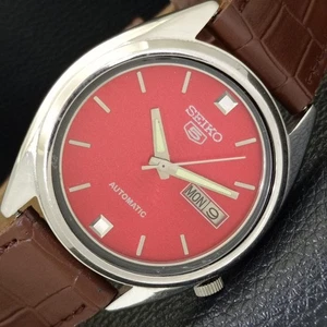 VINTAGE SEIKO 5 AUTOMATIK 7009A JAPAN HERREN ROTES ZIFFERBLATT UHR a701278-1 - Bild 1 von 10