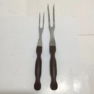 Juego de 2 tenedores de carne tallados vintage Cutco mango de madera marrón #26 y #27 - Imagen 1 de 4