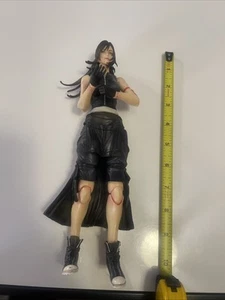 Final Fantasy Tifa Lockheart Square Enix Figura - Foto 1 di 5