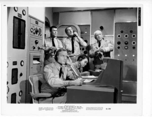 Reise auf den Meeresboden 1961 - 3 VINTAGE 8x10 Fotos - Walter Pidgeon. - Bild 1 von 3