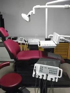 Sirona Siemens M1, generalüberholte Behandlungseinheit DENTAL Geräte auf 400 qm - Bild 1 von 8