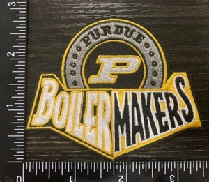PURDUE UNIVERSITY CALDAIE CALCIO RICAMATO FERRO SU TOPPA - Foto 1 di 1