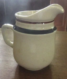 CREAM PITCHER HAND PAINTED GLAZED  STONEWARE CHATEAU JAPAN - Picture 1 of 4