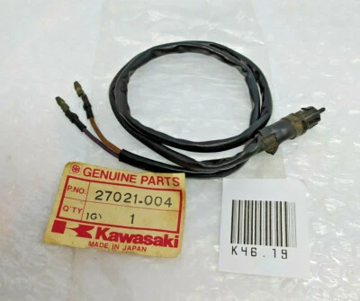 Interruptor de freno delantero genuino Kawasaki G3SS G4TR KE100 KH100 KM100 KS125 F6 F7 NUEVO DE STOCK  Foto 1 de 3
