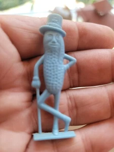 Vintage 60er Jahre Pflanzgefäße Mr. Peanut blau Kunststoff Pfeife Werbung Sammlerstück - Bild 1 von 3