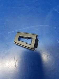 Mercedes W201 Door Handle Plastic Pad Frt- 201 766 01 05 7C45 & 2017660105 7C45 - Picture 1 of 4