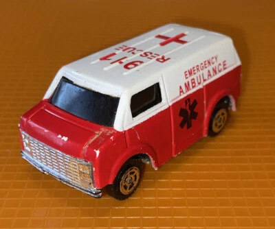 Chevrolet Van Ambulancia Juguete Diecast Coche De Colección Años 80 Sin Marca Raro Original + Foto 1 de 4