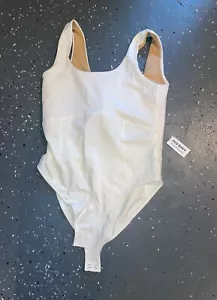 NWT Medium Women's Old Navy Active Powerchill Bodysuit Cream White Tan NEW Snap - Picture 1 of 10