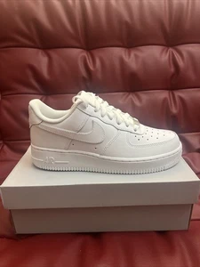 Nike Air Force 1 '07 Herren Größe 6 weiß/weiß 315122 111 schneller Versand - Bild 1 von 5