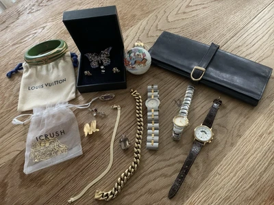 Konvolut Louis Vuitton, Joop, ICrush, Gold ?, Uhren, Broschen etc. - Bild 1 von 4