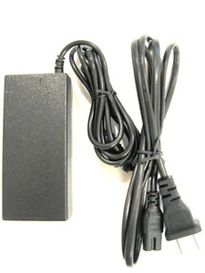 NEU 19V 3,95A AC Adapter Ladegerät für Toshiba Satellit PSLC0U-031022 + Netzkabel - Bild 1 von 1