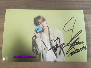 JIMIN Autographed PHOTO K-POP Collection Hand Signed exclusive photograph - Imagen 1 de 2