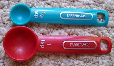 Farberware 2 Piece Measuring Spoon Set 1/4 tsp and 1 tsp - Image 1 of 2