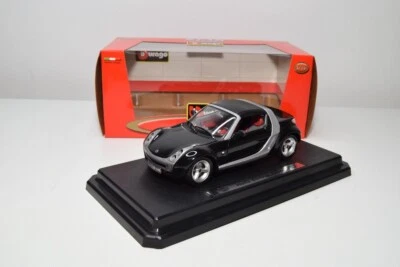 B63 1:24 BBURAGO BURAGO 16074 SMART ROADSTER COUPE BLACK WITH GREY MIB - Image 1 of 4