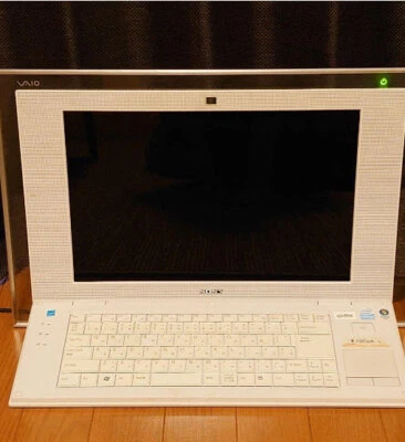 PC SONY VAIO VGC-LJ51B 15 inch all-in-one desktop Celeron-540 memory 2GB - Image 1 of 4