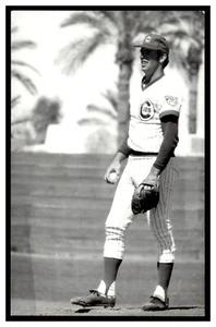 Steve Renko Chicago Cubs Vintage Baseball Postcard BL3-01 - Picture 1 of 2