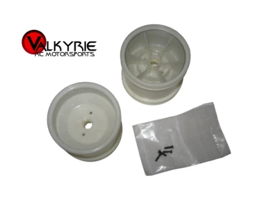 🔥 Vintage RC Losi XXT Series 2.2" Front Truck Wheels Plastic White (2) 7080 🔥 - Image 1 of 2