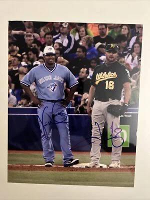 VERNON WELLS BLUE JAYS & JASON GIAMBI OAKLAND A’s SIGNED AUTOGRAPHED 8x10 PHOTO - Image 1 of 3
