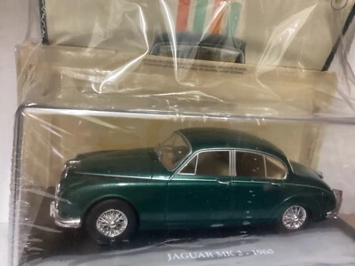AUTO VINTAGE JAGUAR MK 2 1960 in metallo 1/24 CENTAURIA EDITORE - Immagine 1 di 4