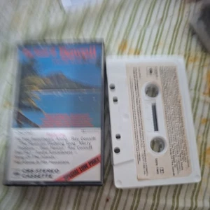 CBS Stereo Cassette titled "The best of Hawaii." - Picture 1 of 1