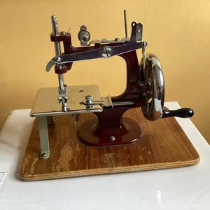 Essex Vintage Nähmaschine - Bild 1 von 7