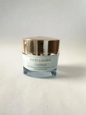 Estee Lauder DayWear Anti-Oxidant 24H-Moisture Creme SPF 15 - 1.7 OZ / 50 ml - Image 1 of 2