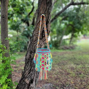 Colombiana 🇨🇴 Bolso Boho Mochila Bucket Grande Hecho a Mano Tribu Wayuu MUCHOS COLORES - Imagen 1 de 10