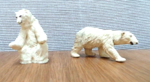 BRITAINS ZOO 1332 EISBÄR & 1333 EISBÄR SITZEND KUNSTSTOFF MADE IN ENGLAND - Bild 1 von 6