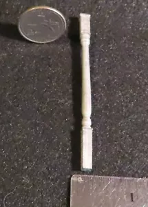 Metall Baluster Treppe Treppe Veranda Haus Schiene LETZTER WIE BESEHEN 1:12 Mini HP3344 - Bild 1 von 3