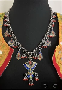 Kabyle enameled berber Tuareg pendant & kabyl charms With Orange Coral Necklace - Picture 1 of 16