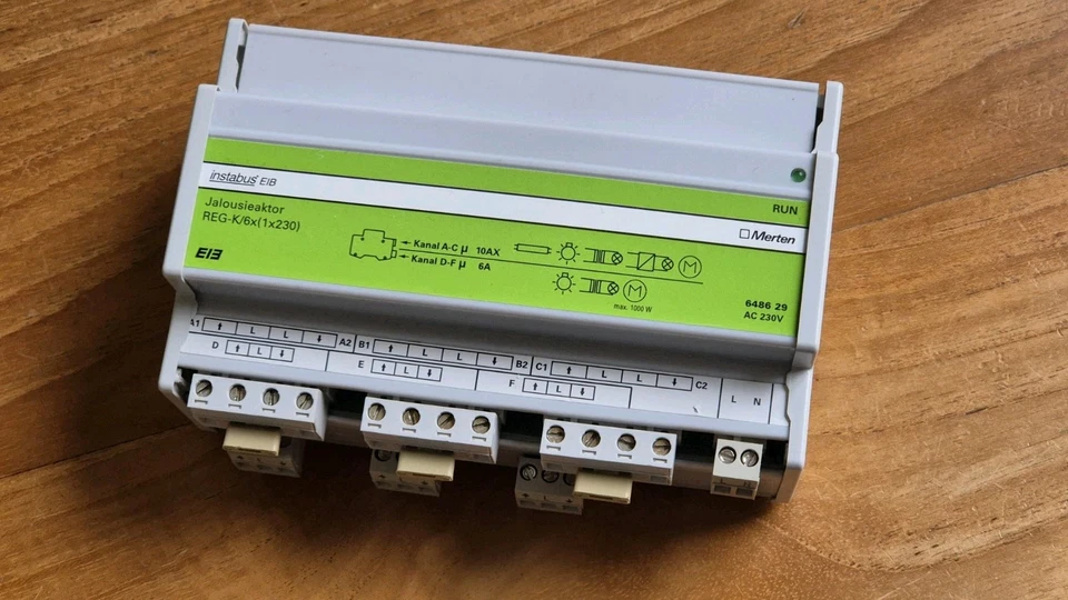 Merten EIB KNX Jalousieaktor REG-K/6x(1x230), 6fach, 230 V, REG, Modell 648629 - Bild 1 von 1