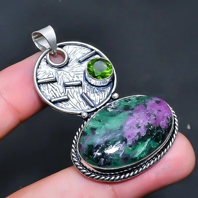Colgante de joyería hecha a mano de piedras preciosas de peridoto y zositio de rubí 2,08" m352 Foto 1 de 3