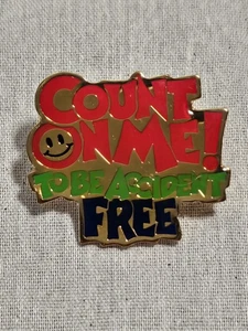Walmart Anstecknadel Pinback Emaille goldfarben Count On Me To Be Unfallfrei Vintage - Bild 1 von 3