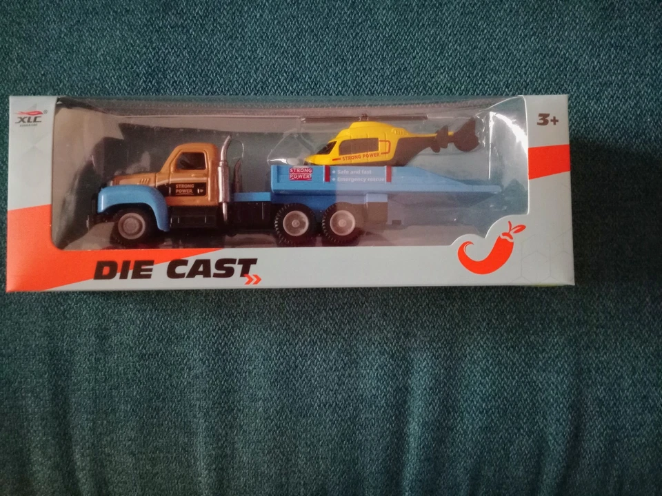 vehicule depanneuse avec helicoptere Die cast neuf en boite - Photo 1/1