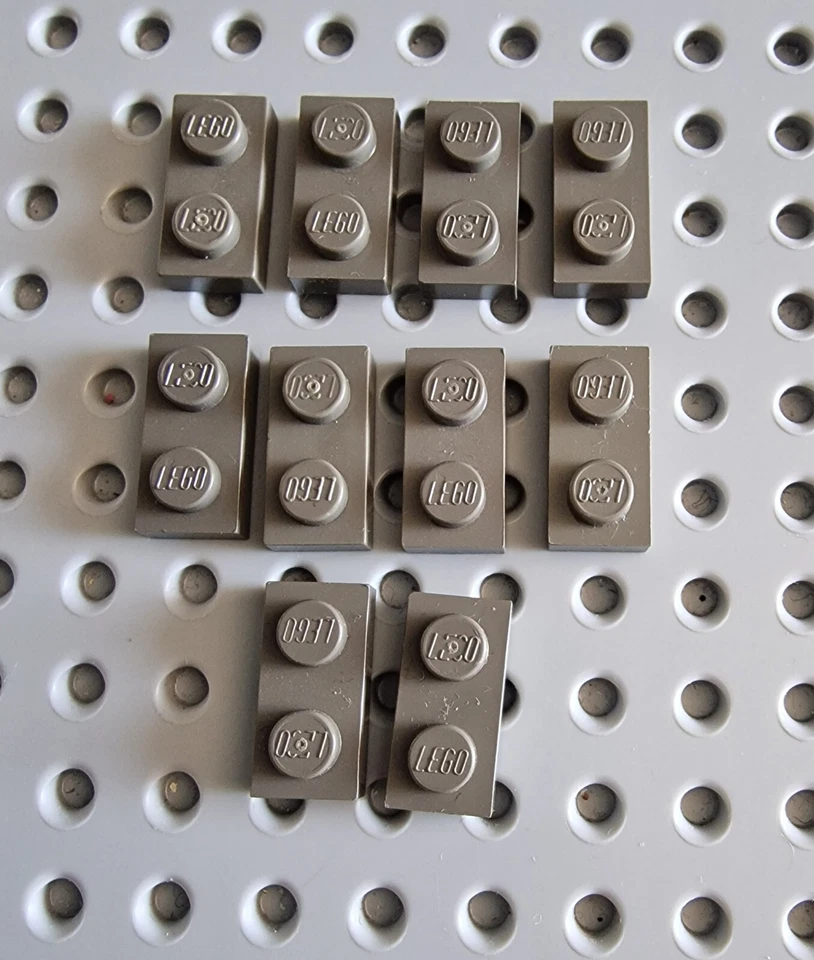 LEGO Platte Bauplatte Basisplatte 1x2 alt dunkelgrau 10 stk basic plate 3023 R1 - Bild 1 von 1