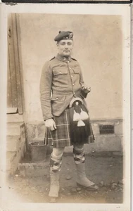 WW1 Highland Light Infantry : Pioneer Collars (16th Bn?) Kilt & Sporran. RP PC - Picture 1 of 4