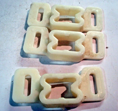 3 guías inferiores de ventana de puerta delantera Ford LTD 1973-78 como nuevo de lote Foto 1 de 2