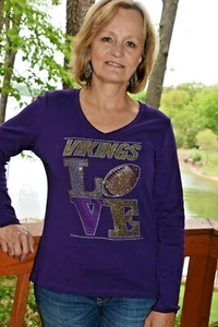 Vikings Football LOVE Strass Glitzer Shirt XS S M L XL XXL 1X 2X 3X 4X 5X - Bild 1 von 8