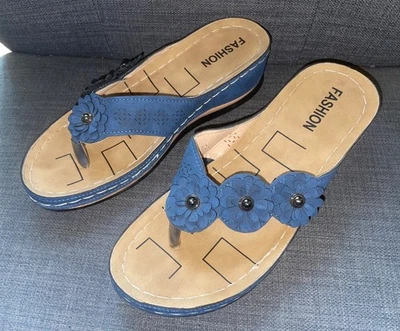 Zehentrenner, Flip Flops, Größe 36, Keilabsatz, Schuhe, blau - Bild 1 von 4