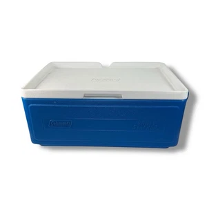 Coleman Apilador de Fiesta Modelo 6225 Enfriador Se Adapta a 24 Latas Azul y Blanco Hecho en EE. UU. - Imagen 1 de 9