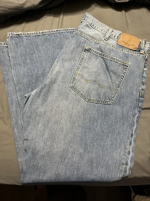 Pantalones de mezclilla clásicos para hombre American Eagle Outfitters 42x32 Foto 1 de 4