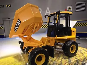 1:32 JCB 6T-2 Dumper Cabbed Swivel Tip Scale Britains Farm Model 43255 Dump - Picture 1 of 7